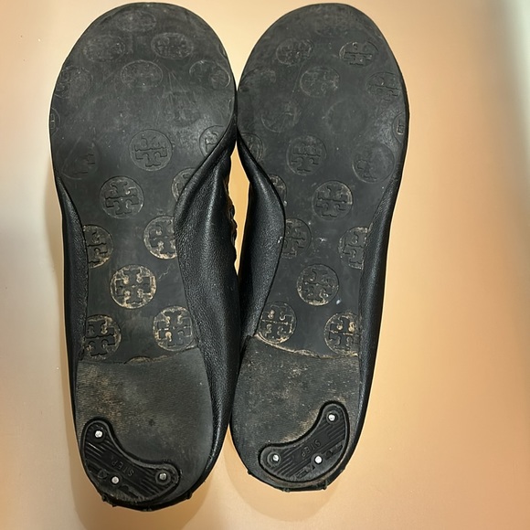 Tory Burch black leather tassle ballet flats, size 9 - Picture 6 of 7